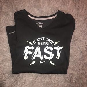 ❌SOLD❌Women’s Nike running shirt